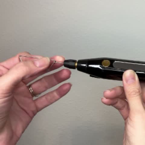 The Hair Rejuvenation tip going onto the LUXEplaxel